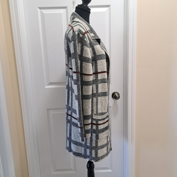 Monteau Sweater Coat Plaid Women's Size Large Grey Brown Cozy Fall Classic - Picture 3 of 9